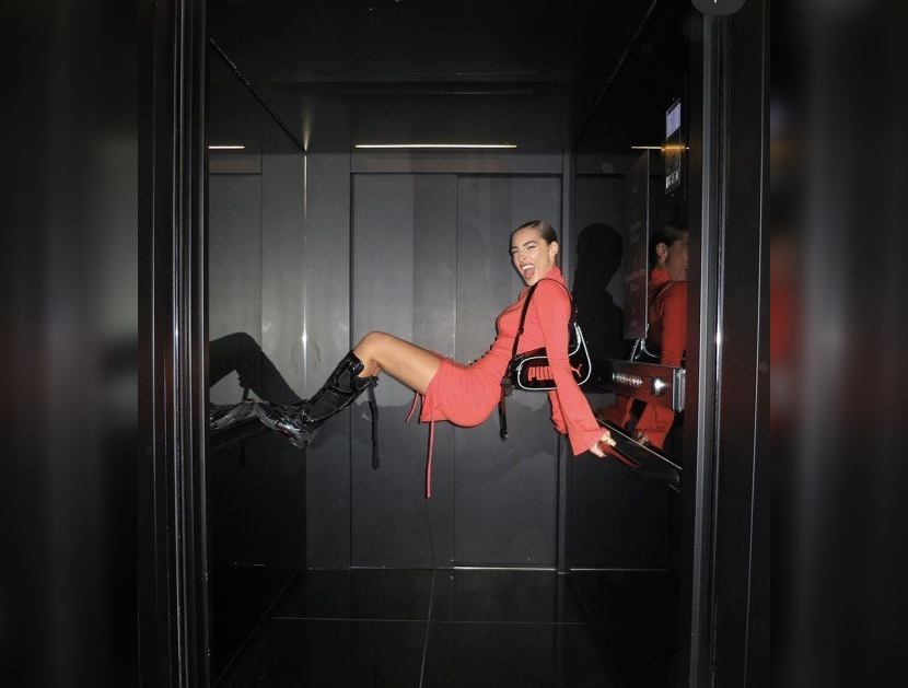 Between Floors and Giggles: Unusual Elevator Moments