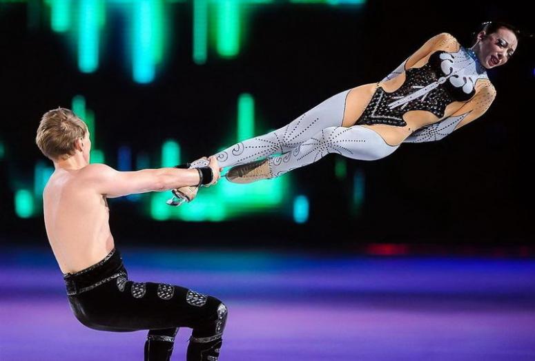 25 Hilarious Photos of Figure Skaters