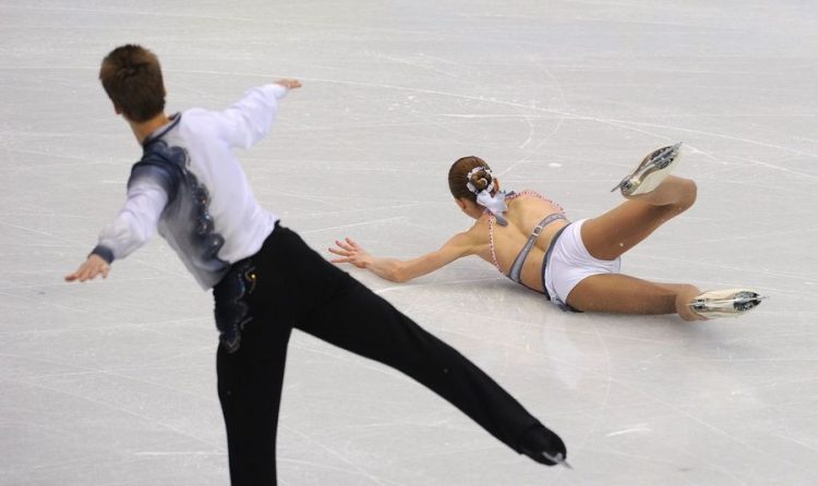 25 Hilarious Photos of Figure Skaters