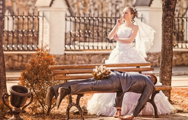 Incredibly Funny Wedding Photos