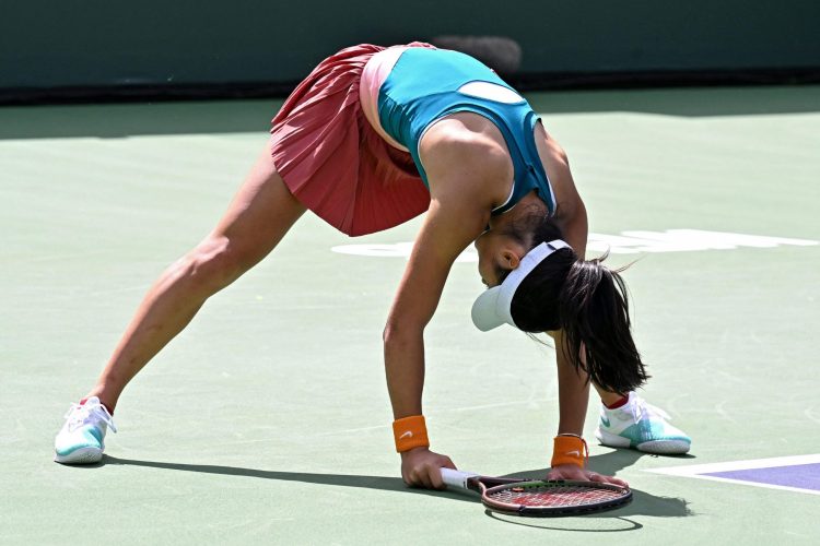 Laughing on the Court: 25 Hilarious Photos from Women's Tennis