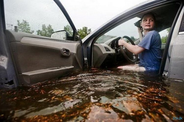 Когда за рулем дама и другие автоприколы: 100 фото