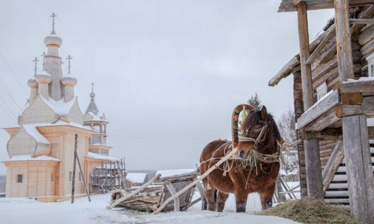 zimniye turisticheskiye marshruty po Rossii