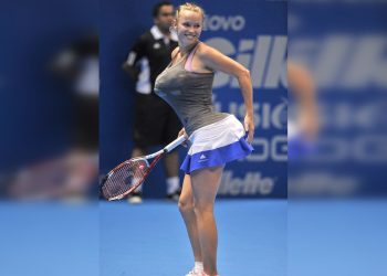 Laughing on the Court: 25 Hilarious Photos from Women’s Tennis