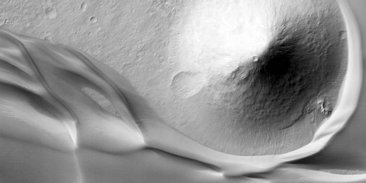 30 свежих фото с Марса, которые поразят ваше сознание
