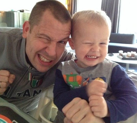 Когда отцы остаются с детьми: 50 смешных фото