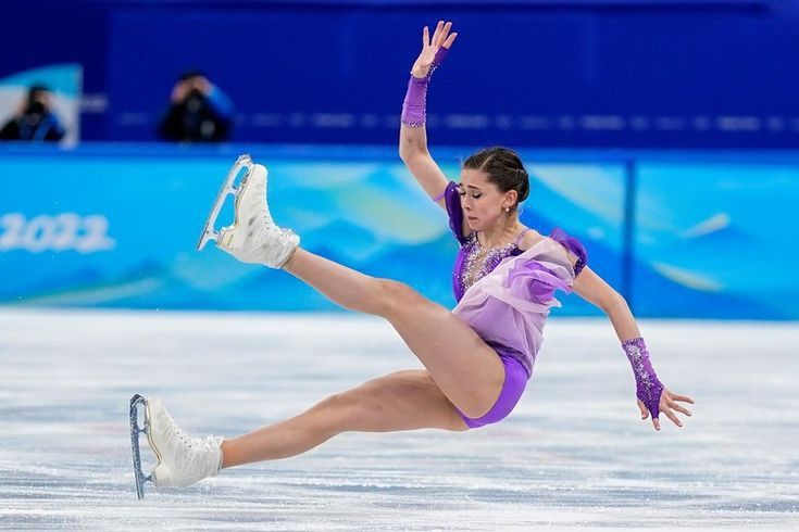 25 Hilarious Photos of Figure Skaters