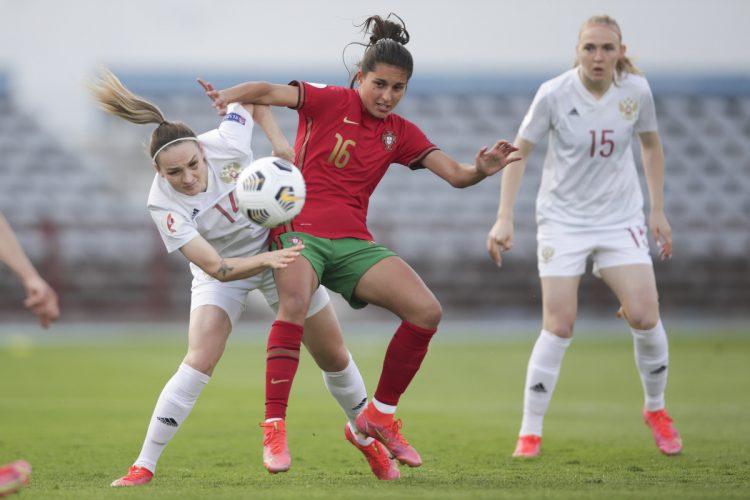 The Beauty of the Game: Stunning Shots of Women's Football