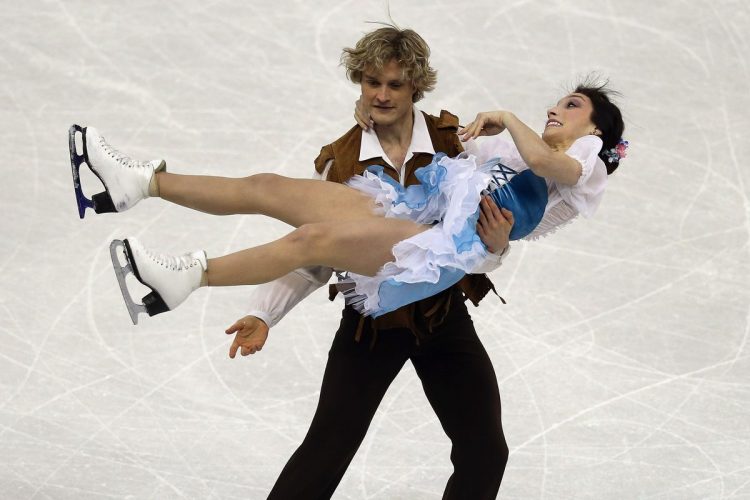 25 Hilarious Photos of Figure Skaters