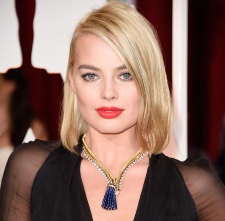 Марго Робби_Margot Robbie_znamenitosti ukrasheniya