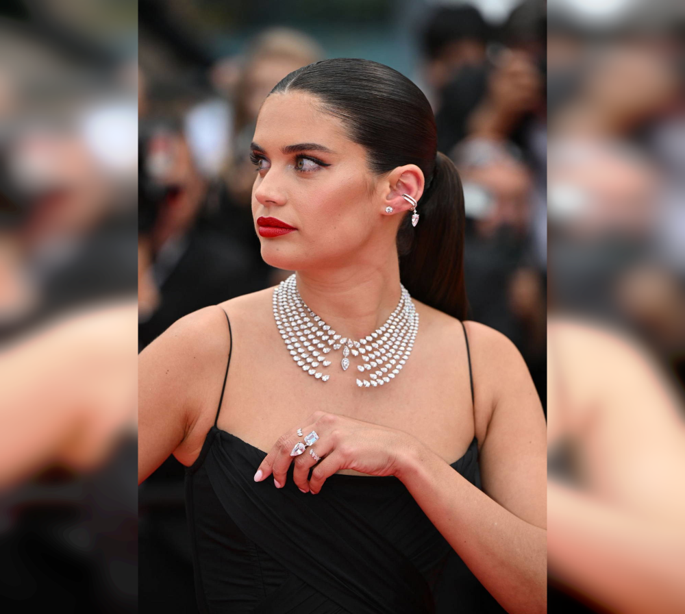 Glitz and Glam: Celebrity Jewelry That Stole the Show