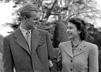 korolevskaya istoriya lyubvi Printsa Filippa i Korolevy Yelizavety II