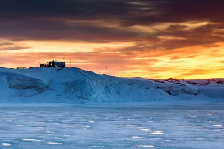 Antarktida otkrytiye i pokoreniye