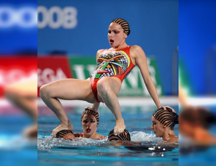 Sync or Swim: 25 Funny Photos About Synchronized Swimming