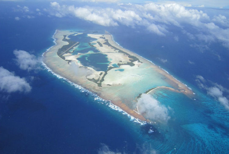 7 проклятых островов. Куда лучше не ездить в отпуск?