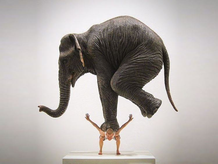 Скульптуры, зависшие в воздухе: 35 впечатляющих фото