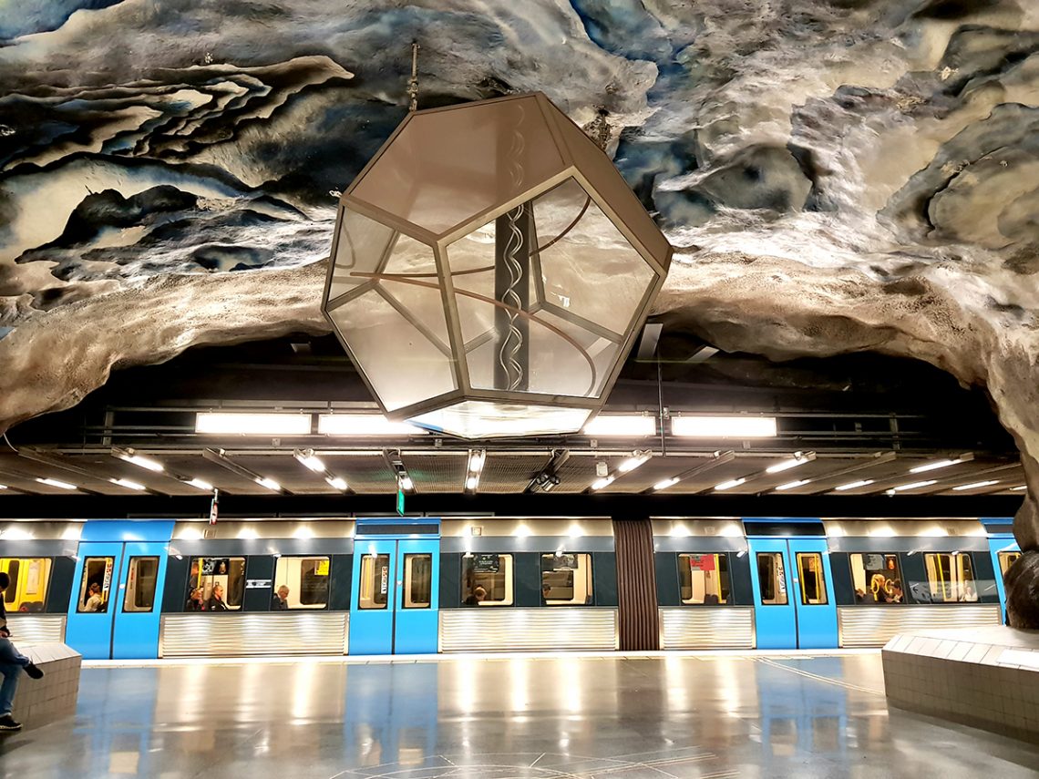 Станции метро швеции